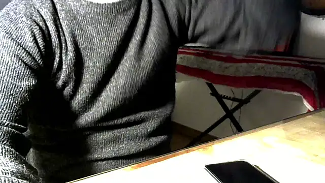 pikachu161616 online show from February 6, 2025, 4:36 pm