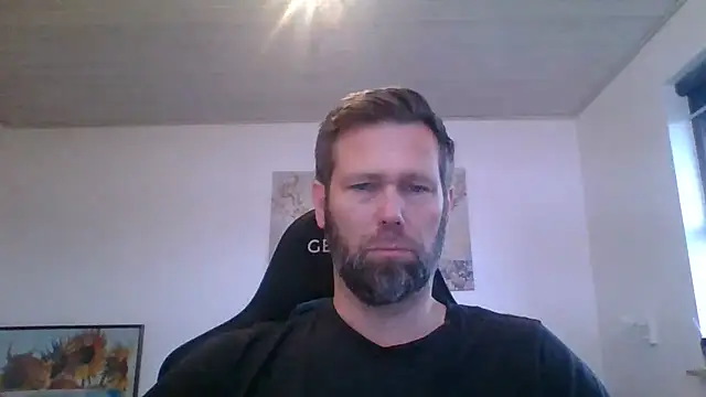 Snapshot of Gotta1 chatting on October 29, 2025, 2:16 pm Gotta1 online show from October 29, 2025, 2:16 pm