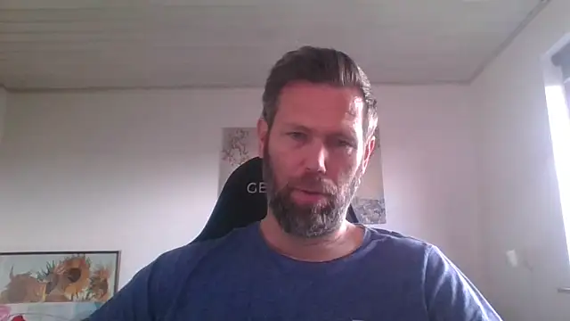 Snapshot of Gotta1 chatting on October 24, 2025, 10:58 am Gotta1 online show from October 24, 2025, 10:58 am