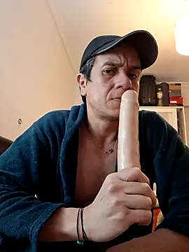 Tulio maravilha12 online show from February 23, 2026, 6:41 pm