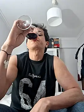 Tulio maravilha12 online show from February 24, 2026, 8:10 pm