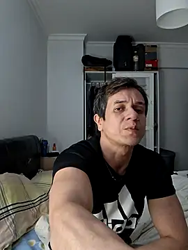 Tulio maravilha12 online show from February 21, 2026, 9:39 pm