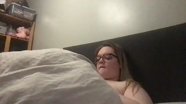 Snapshot of honeyyy24 chatting on September 13, 2025, 9:59 pm honeyyy24 online show from September 13, 2025, 9:59 pm