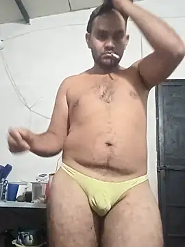 Snapshot of travieso2893 chatting on October 23, 2025, 5:06 am travieso2893 online show from October 23, 2025, 5:06 am