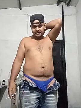 travieso2893 online show from January 7, 2026, 2:49 am