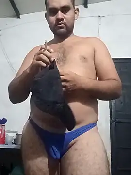 Snapshot of travieso2893 chatting on October 24, 2025, 2:43 am travieso2893 online show from October 24, 2025, 2:43 am