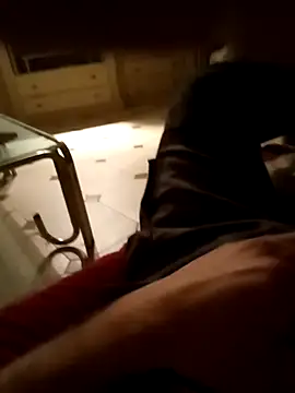 Snapshot of rush6983 chatting on February 28, 2025, 4:10 am rush6983 online show from February 28, 2025, 4:10 am