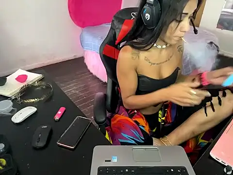 morenaindiaofc online show from March 25, 2026, 7:13 pm