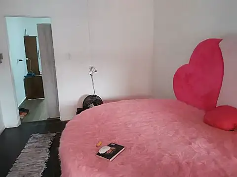 morenaindiaofc online show from December 19, 2025, 5:59 pm