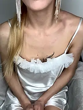 Lolitaxlola online show from January 15, 2026, 10:46 pm