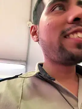 Snapshot of EnriquePersian197 chatting on March 20, 2025, 3:47 pm EnriquePersian197 online show from March 20, 2025, 3:47 pm