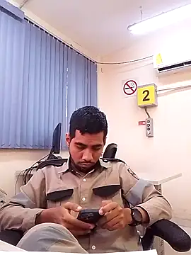 Snapshot of EnriquePersian197 chatting on March 3, 2025, 2:28 pm EnriquePersian197 online show from March 3, 2025, 2:28 pm