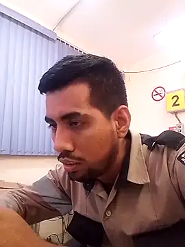 Snapshot of EnriquePersian197 chatting on February 24, 2025, 6:47 pm EnriquePersian197 online show from February 24, 2025, 6:47 pm