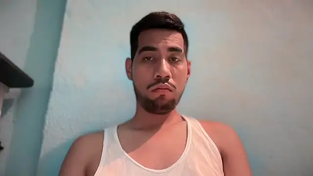 Snapshot of EnriquePersian197 chatting on February 22, 2025, 8:20 pm EnriquePersian197 online show from February 22, 2025, 8:20 pm