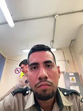 Snapshot of EnriquePersian197 chatting on March 8, 2025, 12:11 am EnriquePersian197 online show from March 8, 2025, 12:11 am