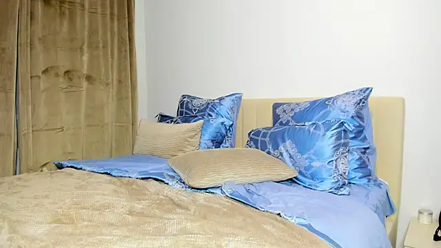 Snapshot of kirraa_ chatting on October 26, 2025, 4:51 pm kirraa online show from October 26, 2025, 4:51 pm