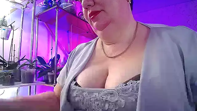  Sweet Woman online show from March 2, 2026, 7:15 am