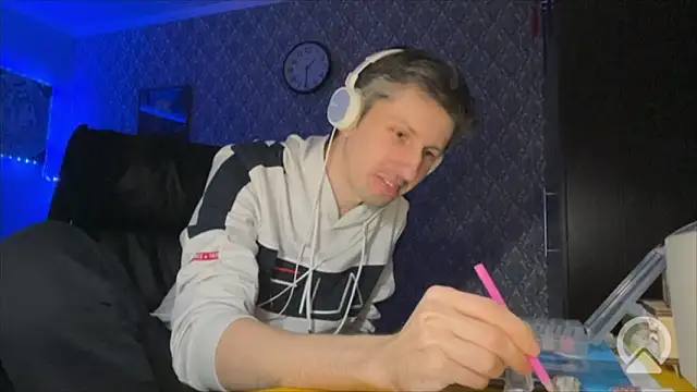 Aki-Laky online show from February 22, 2026, 8:32 pm