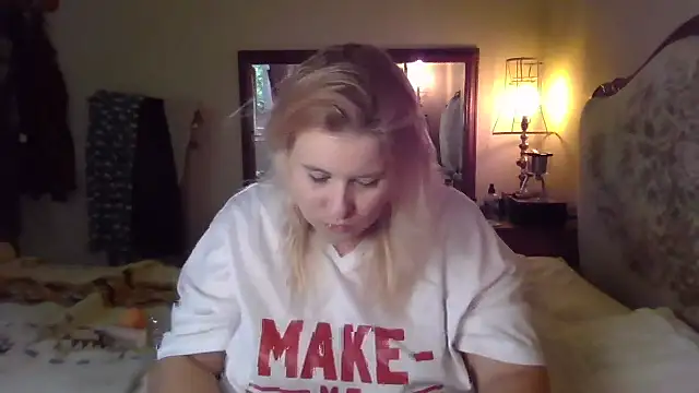 JosieAndYou online show from October 4, 2025, 2:40 pm