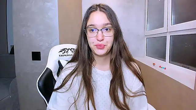 Snapshot of fancy_bunny chatting on October 27, 2025, 8:10 pm fancy bunny online show from October 27, 2025, 8:10 pm