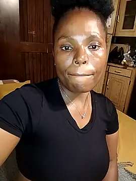 Snapshot of Smoochy_ chatting on December 1, 2025, 7:59 pm Smoochy online show from December 1, 2025, 7:59 pm