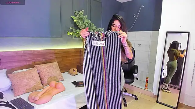 megan morgan01 online show from January 10, 2026, 12:33 pm