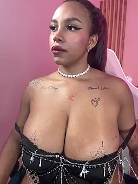 MadeleineSanez online show from March 12, 2026, 8:24 pm