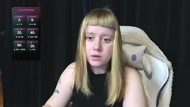 June shy0 online show from November 23, 2025, 6:56 am