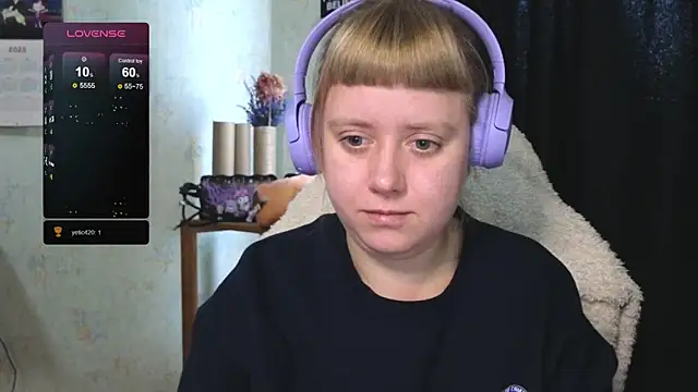 June shy0 online show from September 30, 2025, 6:30 am