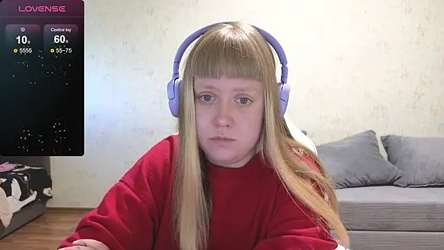 Snapshot of June_shy0 chatting on May 6, 2026, 8:07 am June shy0 online show from May 6, 2026, 8:07 am