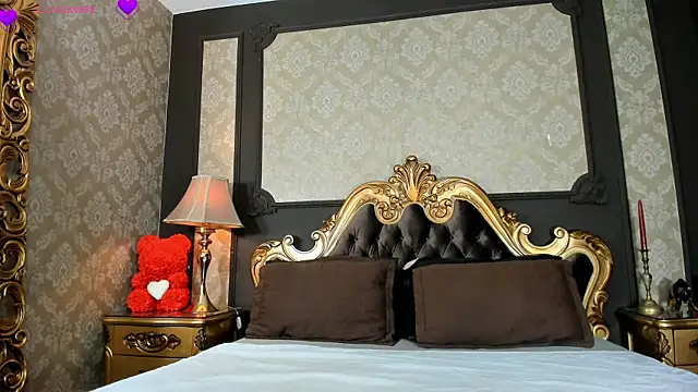 NahomiAcosta online show from November 16, 2025, 7:29 pm