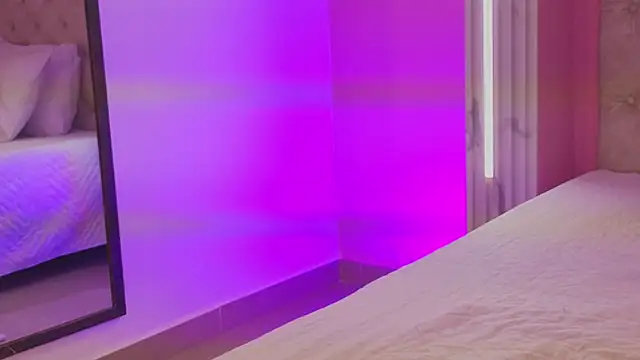 Emma gatess online show from April 15, 2026, 12:53 pm