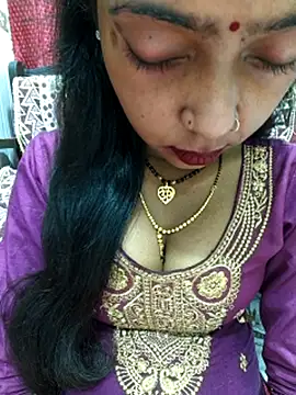 Snapshot of Sharmila-Singh chatting on October 19, 2025, 8:44 pm Sharmila-Singh online show from October 19, 2025, 8:44 pm