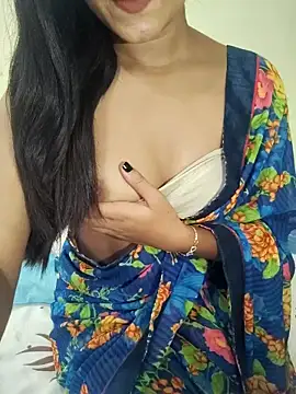 Snapshot of Meenakshi_ chatting on October 29, 2025, 3:27 am Meenakshi  online show from October 29, 2025, 3:27 am