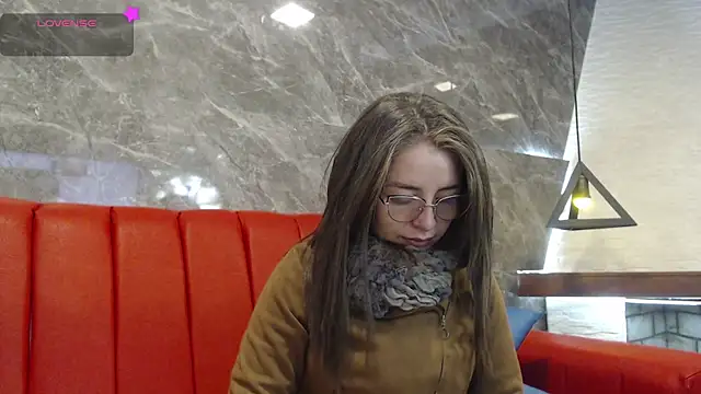 Snapshot of _isaabellaa chatting on March 10, 2025, 11:23 am isaabellaa online show from March 10, 2025, 11:23 am