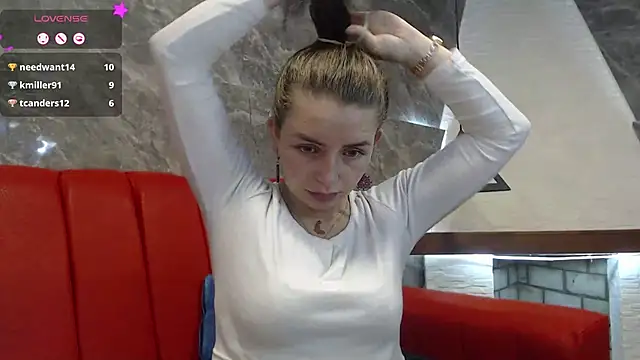 Snapshot of _isaabellaa chatting on March 19, 2025, 5:39 pm isaabellaa online show from March 19, 2025, 5:39 pm