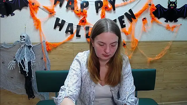 Snapshot of FreyaDak chatting on November 6, 2025, 6:12 pm FreyaDak online show from November 6, 2025, 6:12 pm