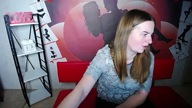 Snapshot of FreyaDak chatting on December 15, 2025, 6:03 pm FreyaDak online show from December 15, 2025, 6:03 pm