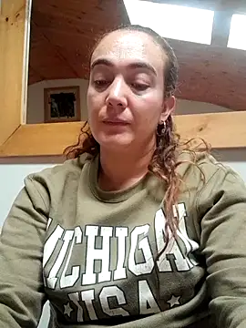 skayhot  online show from May 25, 2026, 1:21 pm