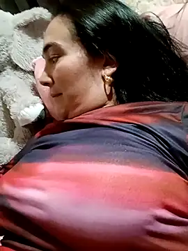 Snapshot of skayhot_ chatting on February 22, 2025, 4:40 pm skayhot online show from February 22, 2025, 4:40 pm