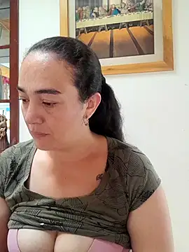 Snapshot of skayhot_ chatting on November 15, 2025, 1:37 pm skayhot online show from November 15, 2025, 1:37 pm