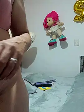 Snapshot of skayhot_ chatting on September 25, 2025, 2:45 pm skayhot online show from September 25, 2025, 2:45 pm