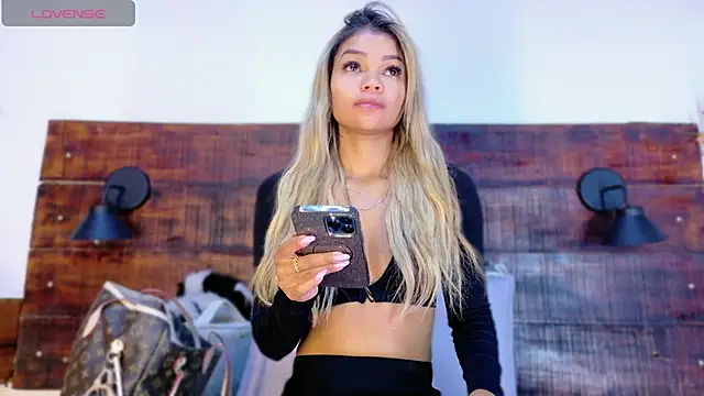 Celeste sanz online show from February 7, 2026, 10:01 am