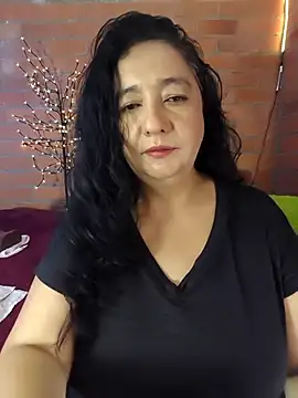 Snapshot of AnSavina chatting on December 1, 2025, 3:24 pm AnSavina online show from December 1, 2025, 3:24 pm
