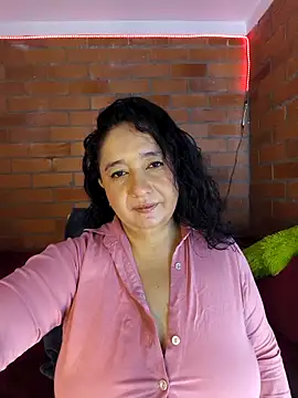 Snapshot of AnSavina chatting on November 19, 2025, 12:16 pm AnSavina online show from November 19, 2025, 12:16 pm