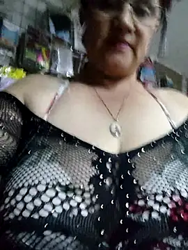 Snapshot of Edged_Hot69 chatting on November 20, 2025, 12:11 am Edged Hot69 online show from November 20, 2025, 12:11 am