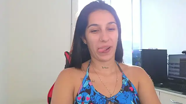 tammyandrade  online show from June 10, 2026, 11:44 am