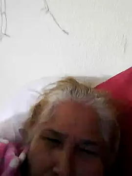 Snapshot of girl_amada chatting on September 28, 2025, 1:12 am girl amada online show from September 28, 2025, 1:12 am