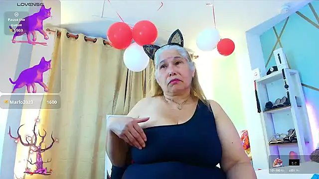 Snapshot of girl_amada chatting on September 26, 2025, 10:49 pm girl amada online show from September 26, 2025, 10:49 pm