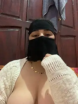 Snapshot of Miss-Soka chatting on December 11, 2024, 4:49 am Miss-Soka online show from December 11, 2024, 4:49 am